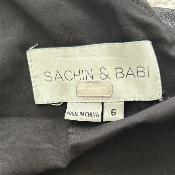 Sachin + Babi Jagger Black One-Shoulder Jumpsuit - Picture 5 of 9